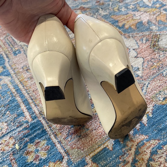 PERFECT white glove heels - vintage Liz Claiborne made in Spain - Picture 4 of 5